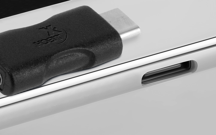 Xtech XTC-525 - USB-C adapter - USB-C to Micro-USB Type B
