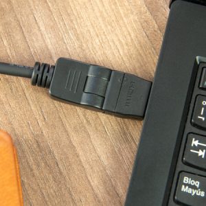 HDMI male to HDMI male swivel and pivot cable - XTC610