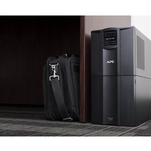 APC Smart-UPS SMT2200C - UPS - 1.98 kW - 2200 VA - with APC SmartConnect